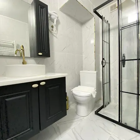 Comfy And Central Studio Flat In Kabatas Beyoglu Istanbul